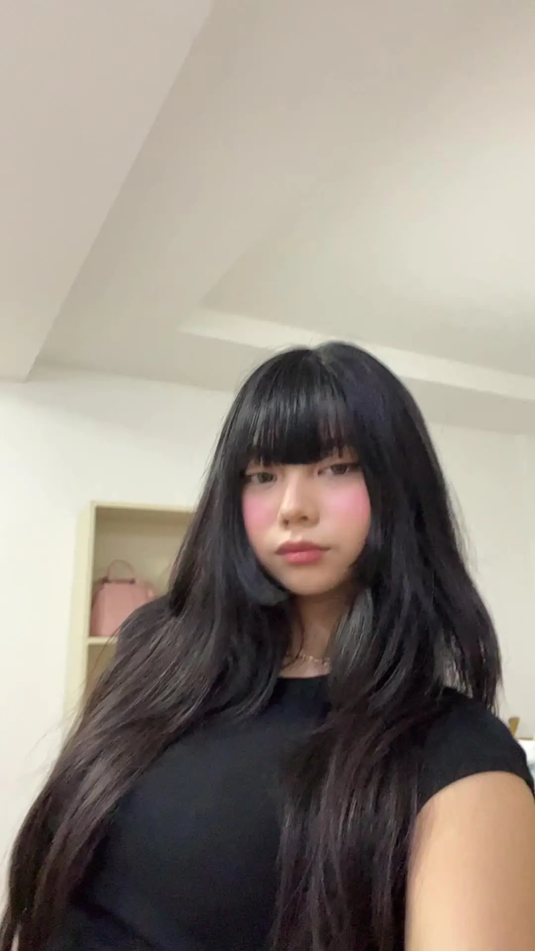 Tiktok post preview 2 from @hoelyzang