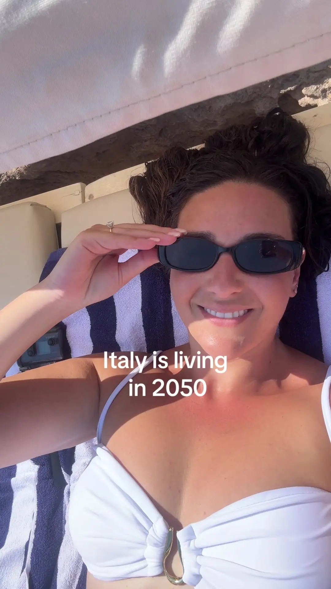 Tiktok post preview 2 from @adrianavanni__