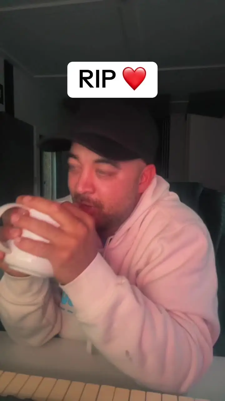 Tiktok post preview 2 from @chrisssebastian