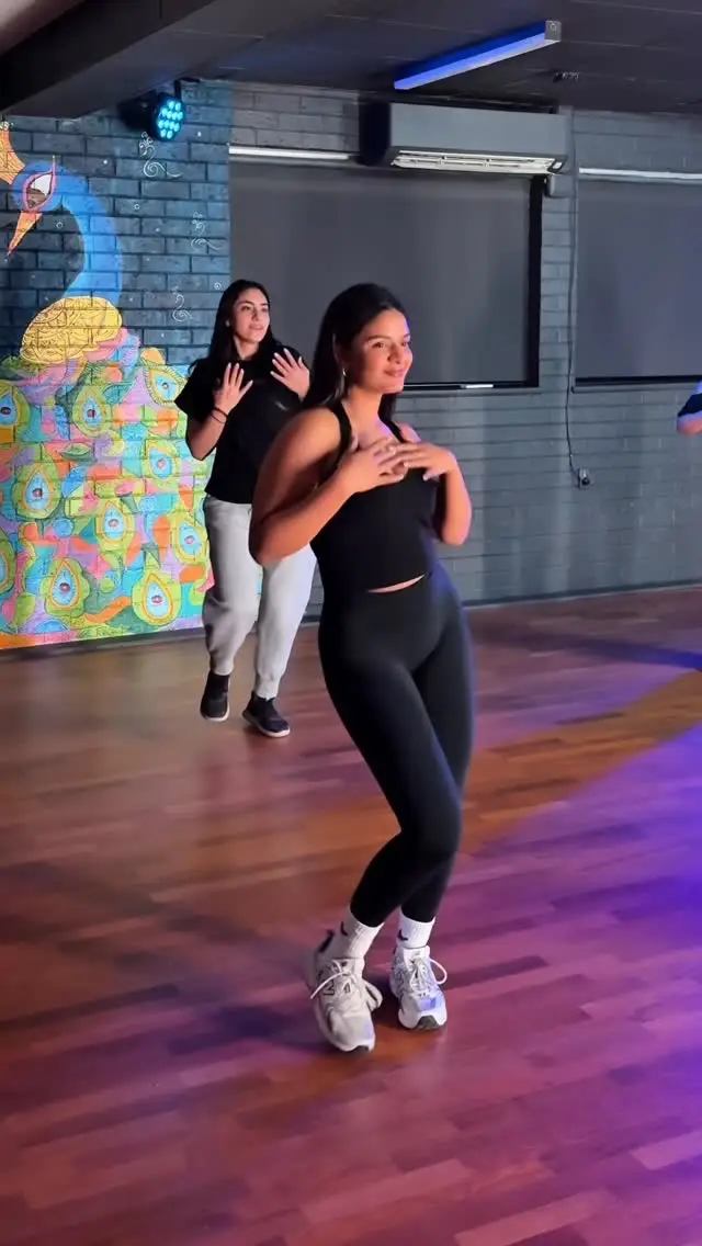 Instagram post preview 1 from shrutikkaaaaa