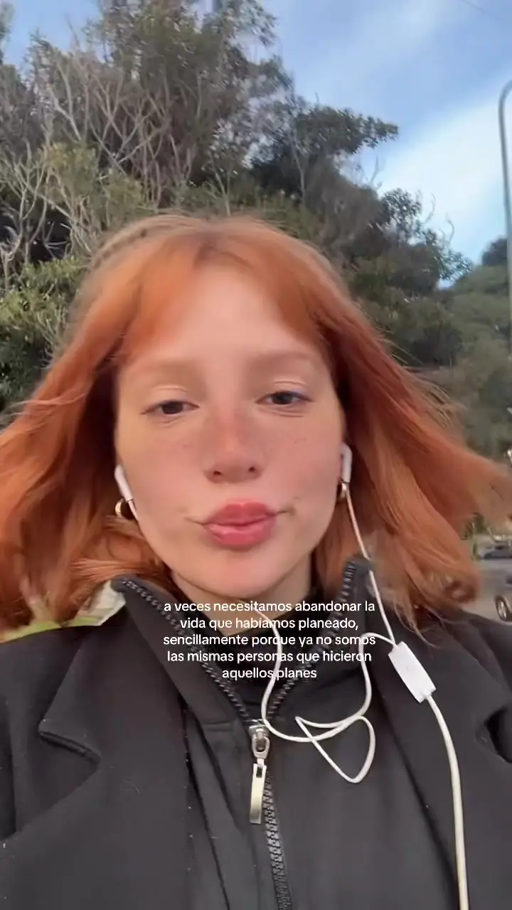 Tiktok post preview 3 from @sharonariza_