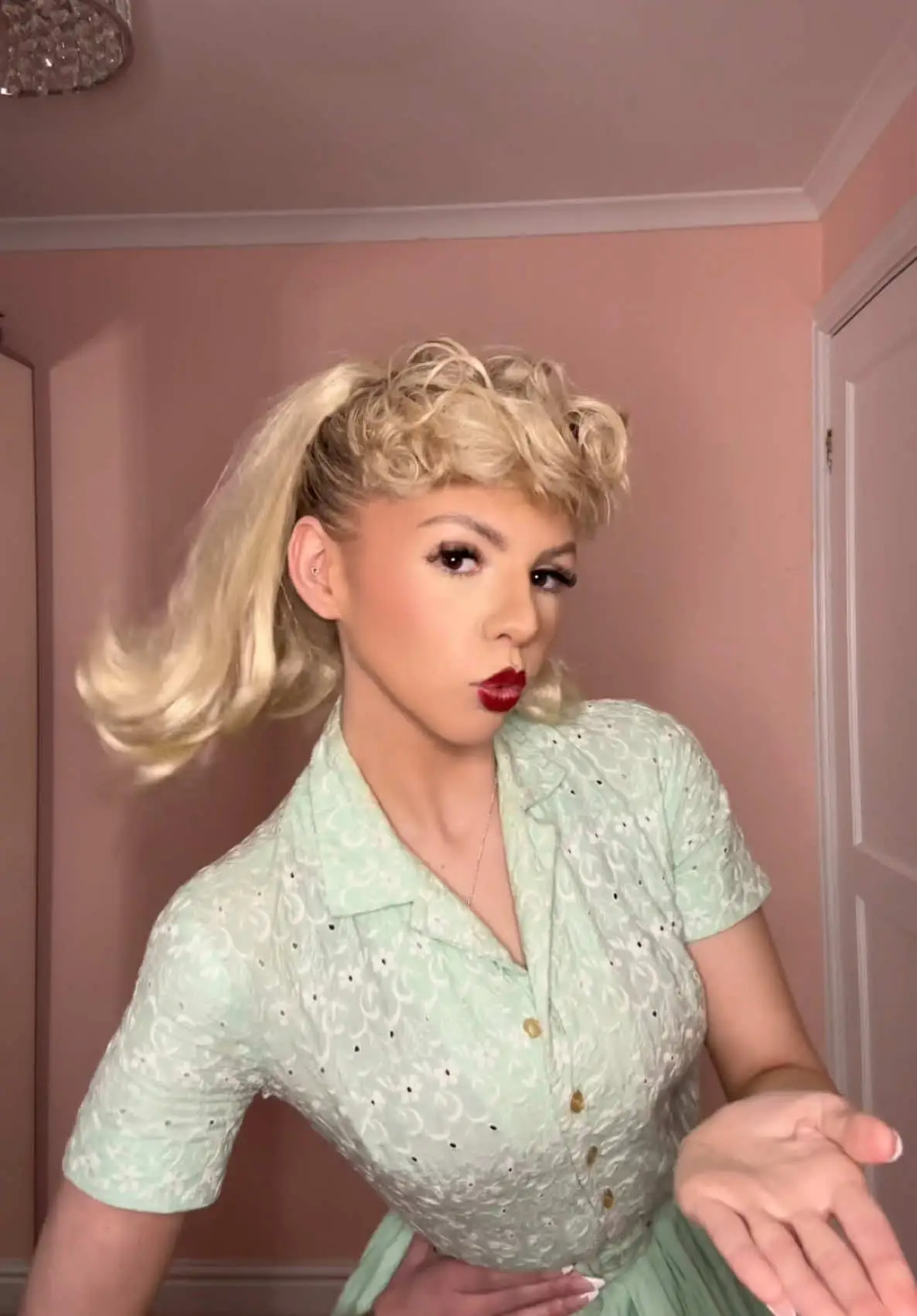 Tiktok post preview 3 from @claudialoumm