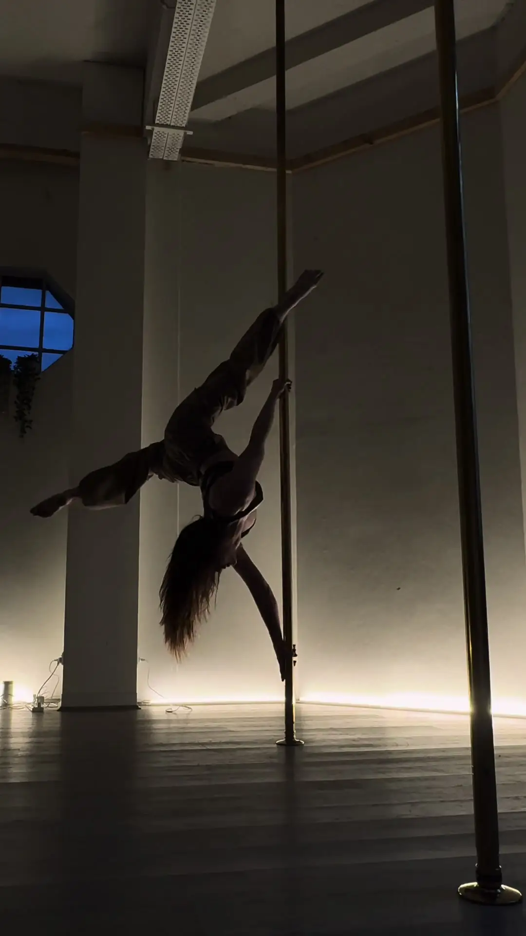 Tiktok post preview 3 from @roxysofia_