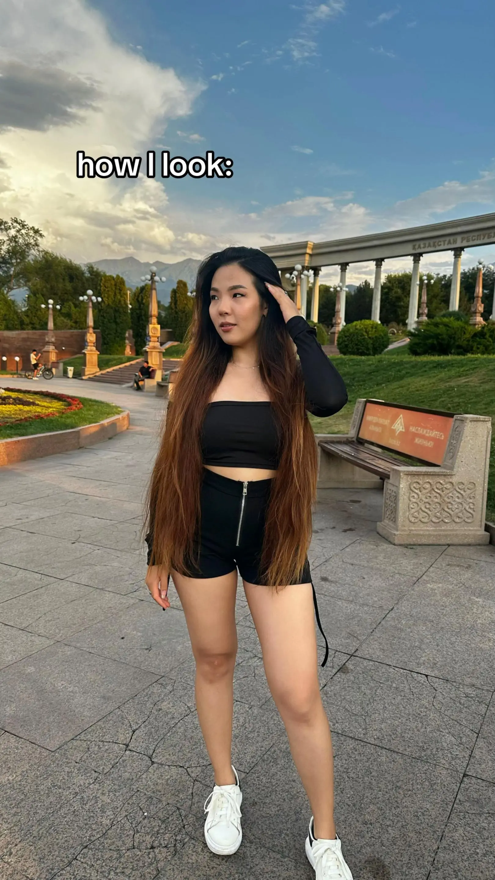 Tiktok post preview 2 from @amiqueeen