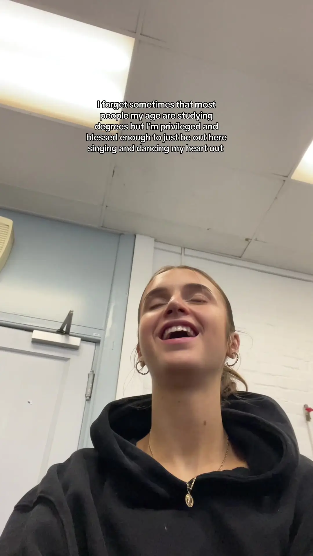 Tiktok post preview 1 from @amaya_dances_