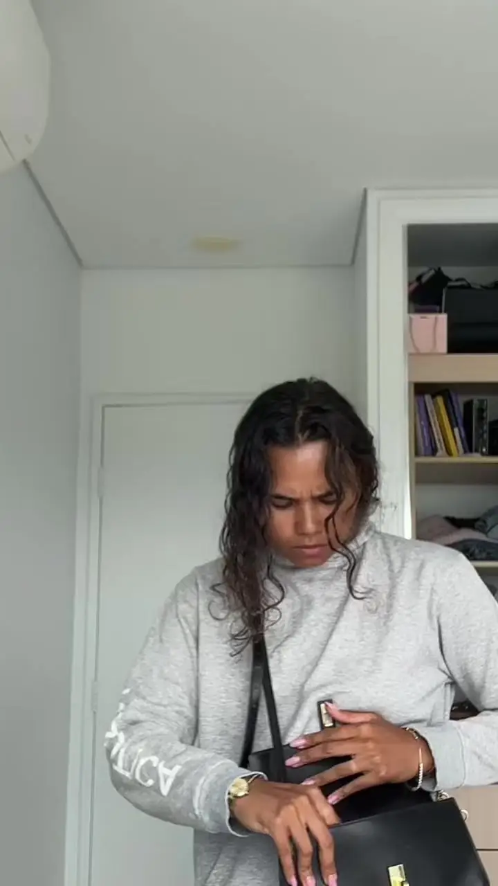 Tiktok post preview 1 from @yasminsvirtualdiary