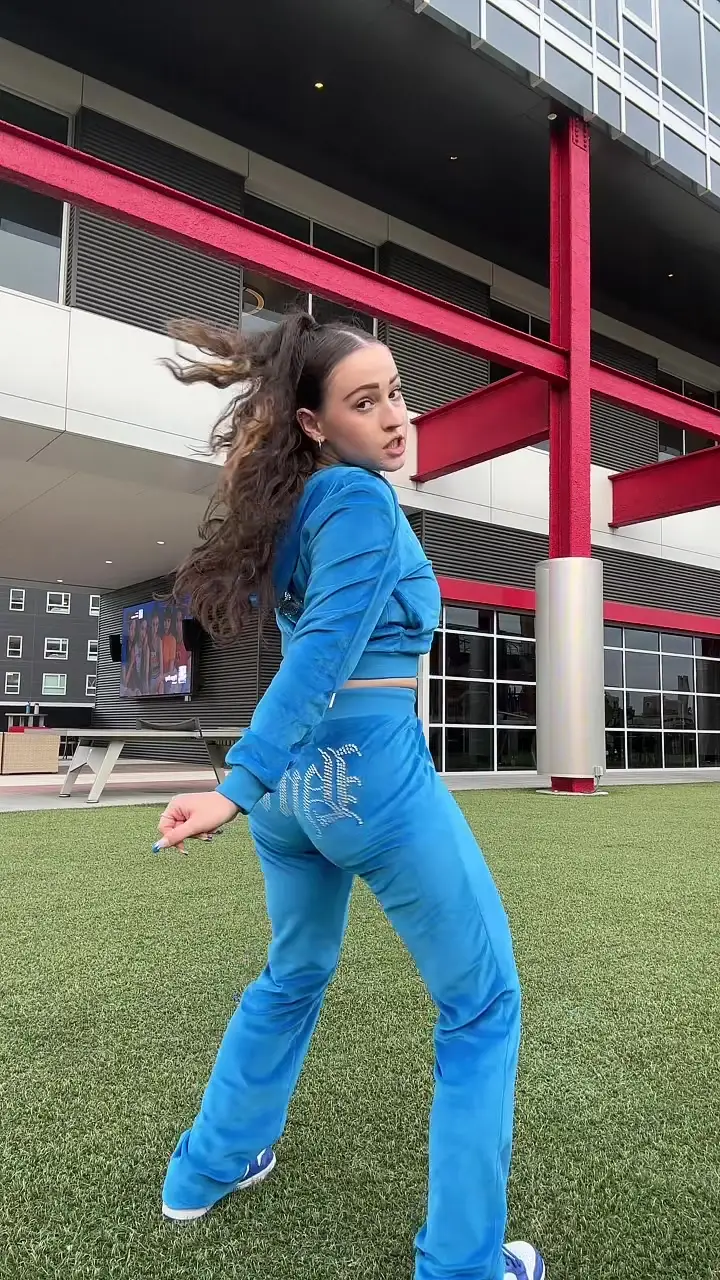 Tiktok post preview 3 from @mialepage