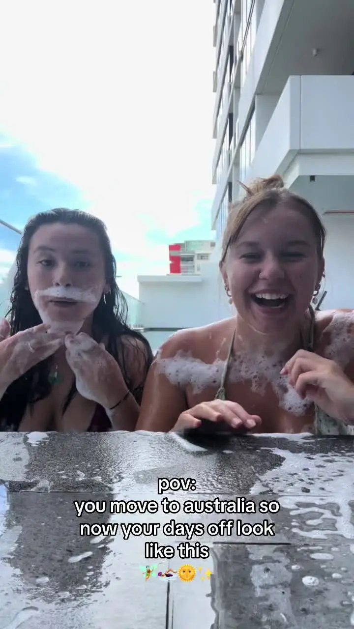 Tiktok post preview 3 from @eliselauren5