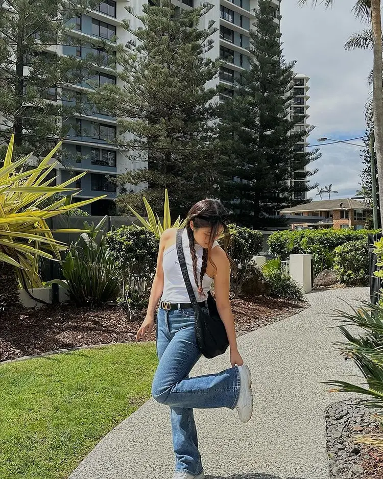 Instagram post preview 3 from sabrina.yaputama