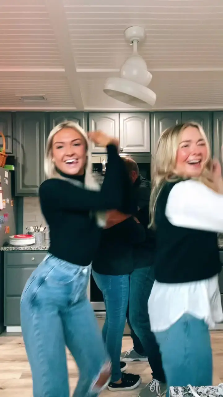 Tiktok post preview 3 from @oliviaa.meadows