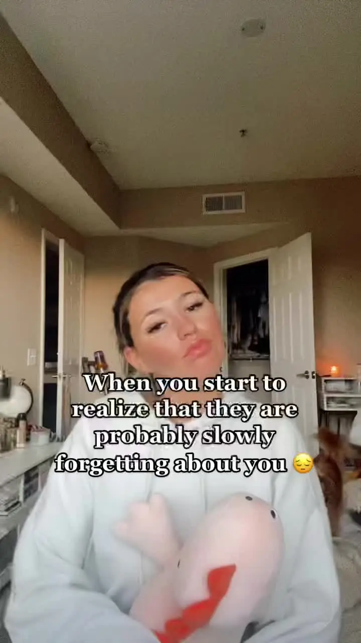 Tiktok post preview 3 from @sabrinaaguiilar