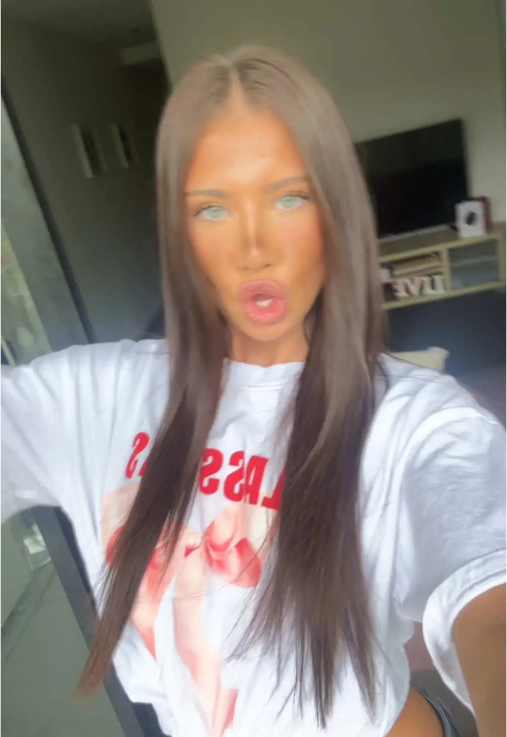 Tiktok post preview 3 from @chloedestinyy