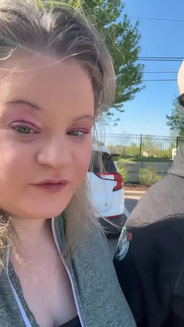 Instagram post preview 3 from melissaabarnes
