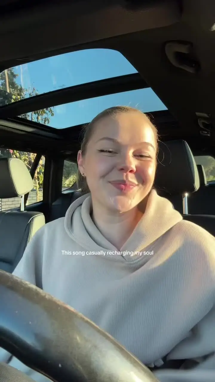 Tiktok post preview 2 from @shellparker_
