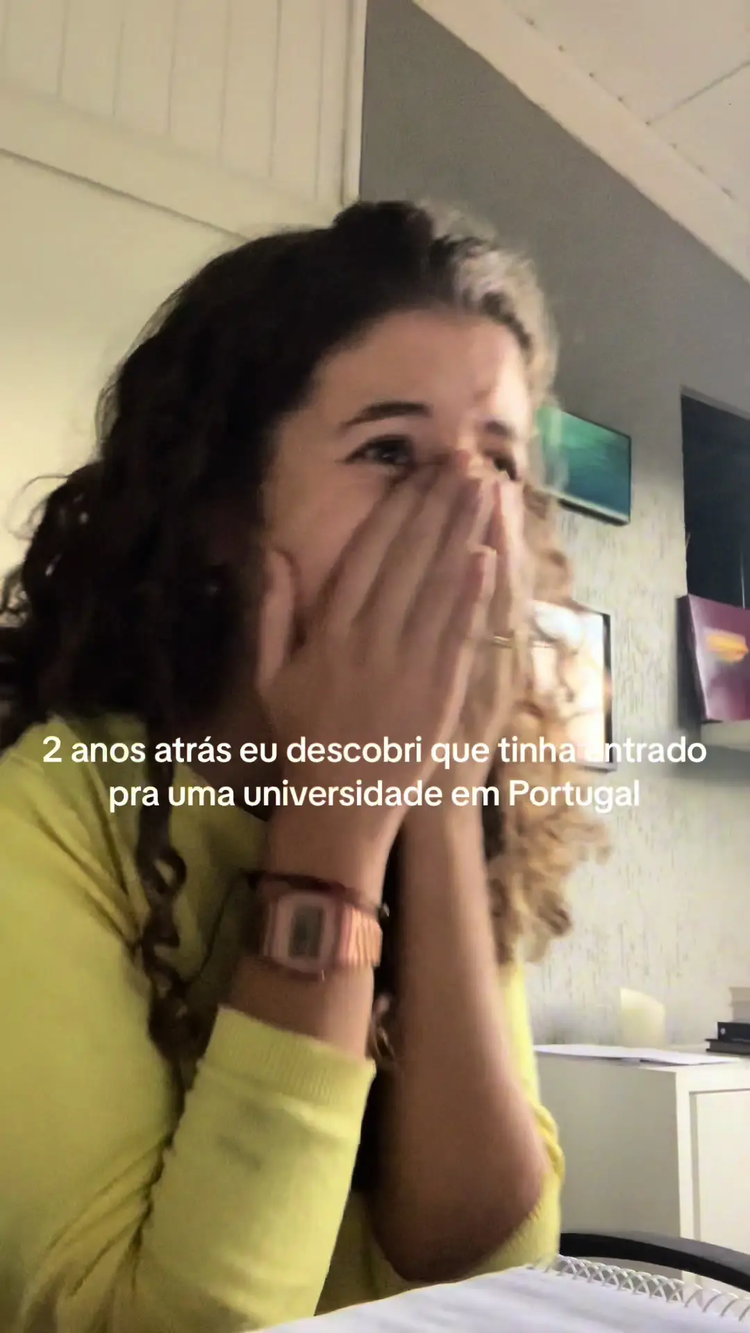 Tiktok post preview 3 from @laaraagoulart