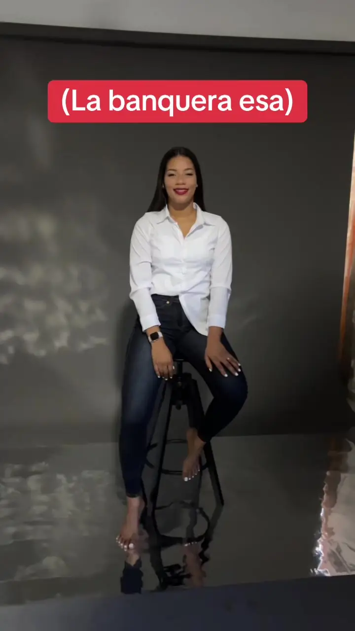 Tiktok post preview 2 from @jovanna_16