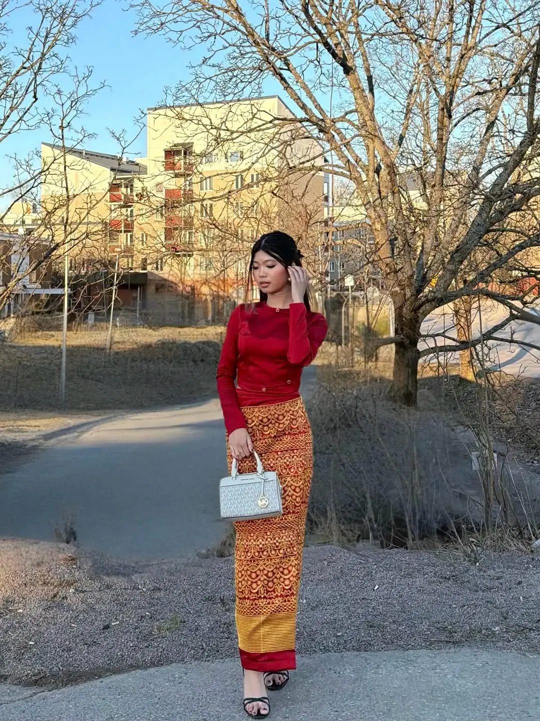 Instagram post preview 2 from elena_theqt