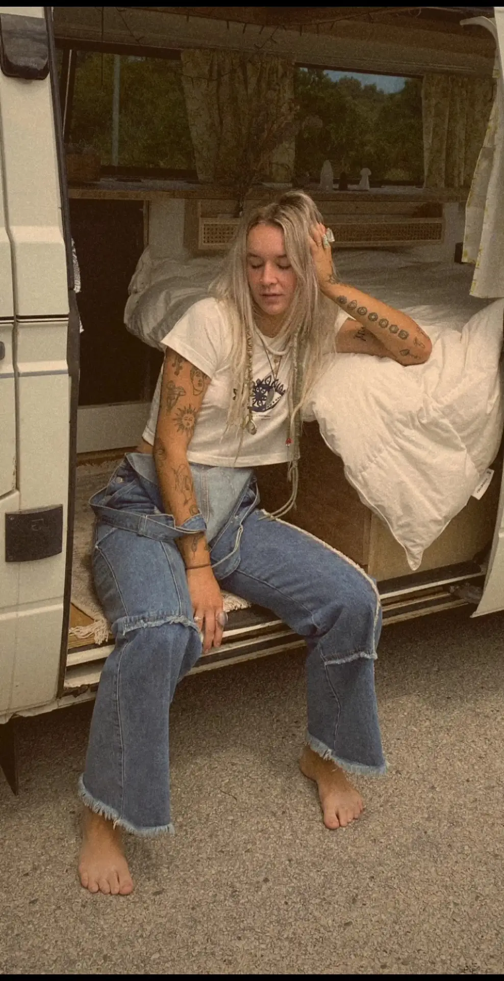 Tiktok post preview 2 from @chloedowbnia