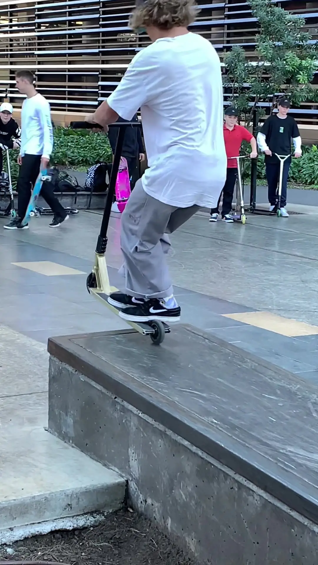 Tiktok post preview 2 from @saundezyyy