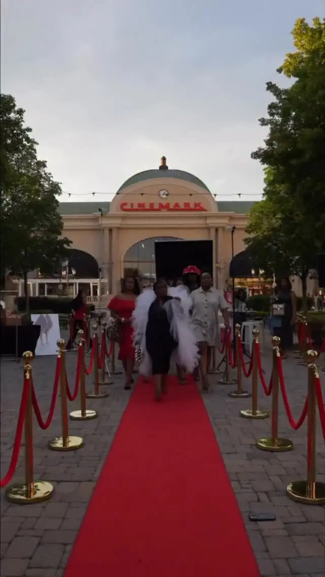 Instagram post preview 3 from deemarielovee