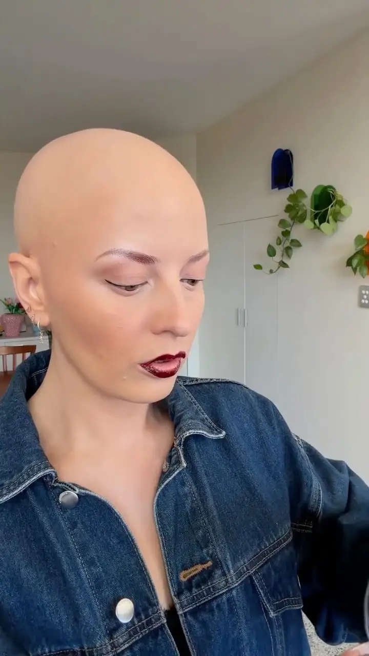 Instagram post preview 3 from ohmy.holly