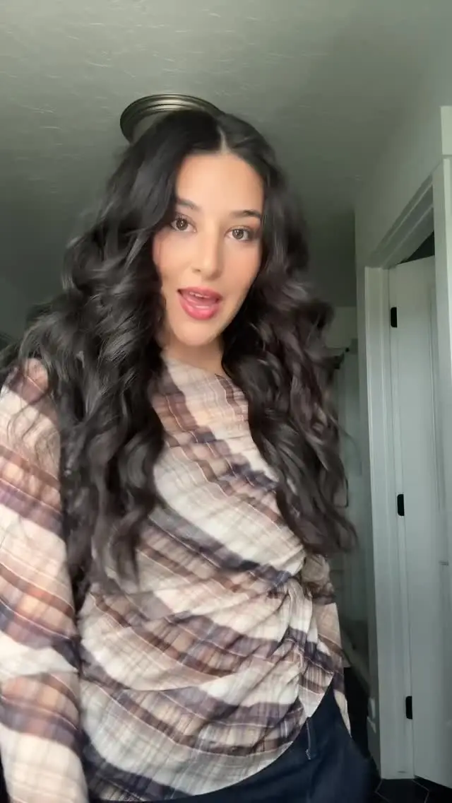 Instagram post preview 3 from itzelvwebb
