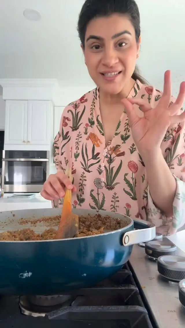 Instagram post preview 3 from monaaslam_