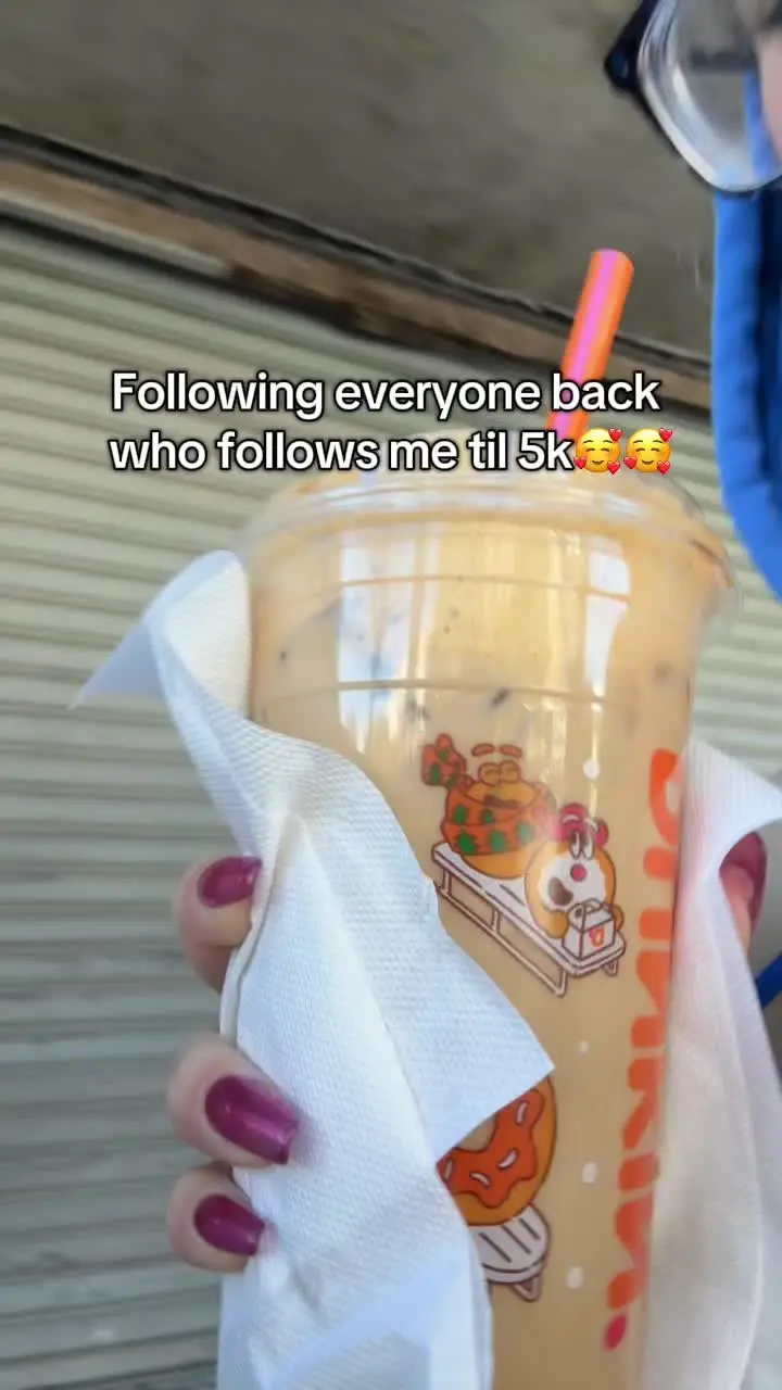 Tiktok post preview 3 from @worldbylola
