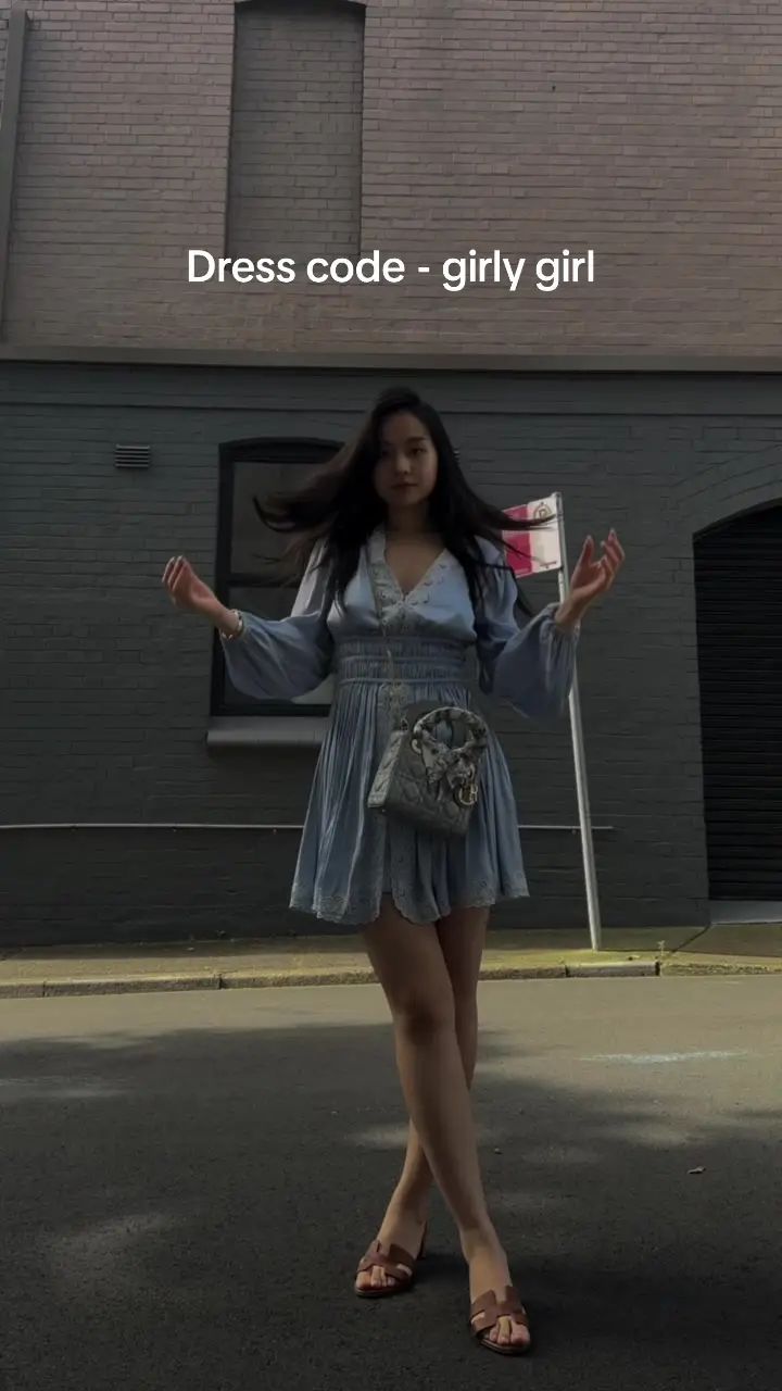 Tiktok post preview 2 from @hellochenyang