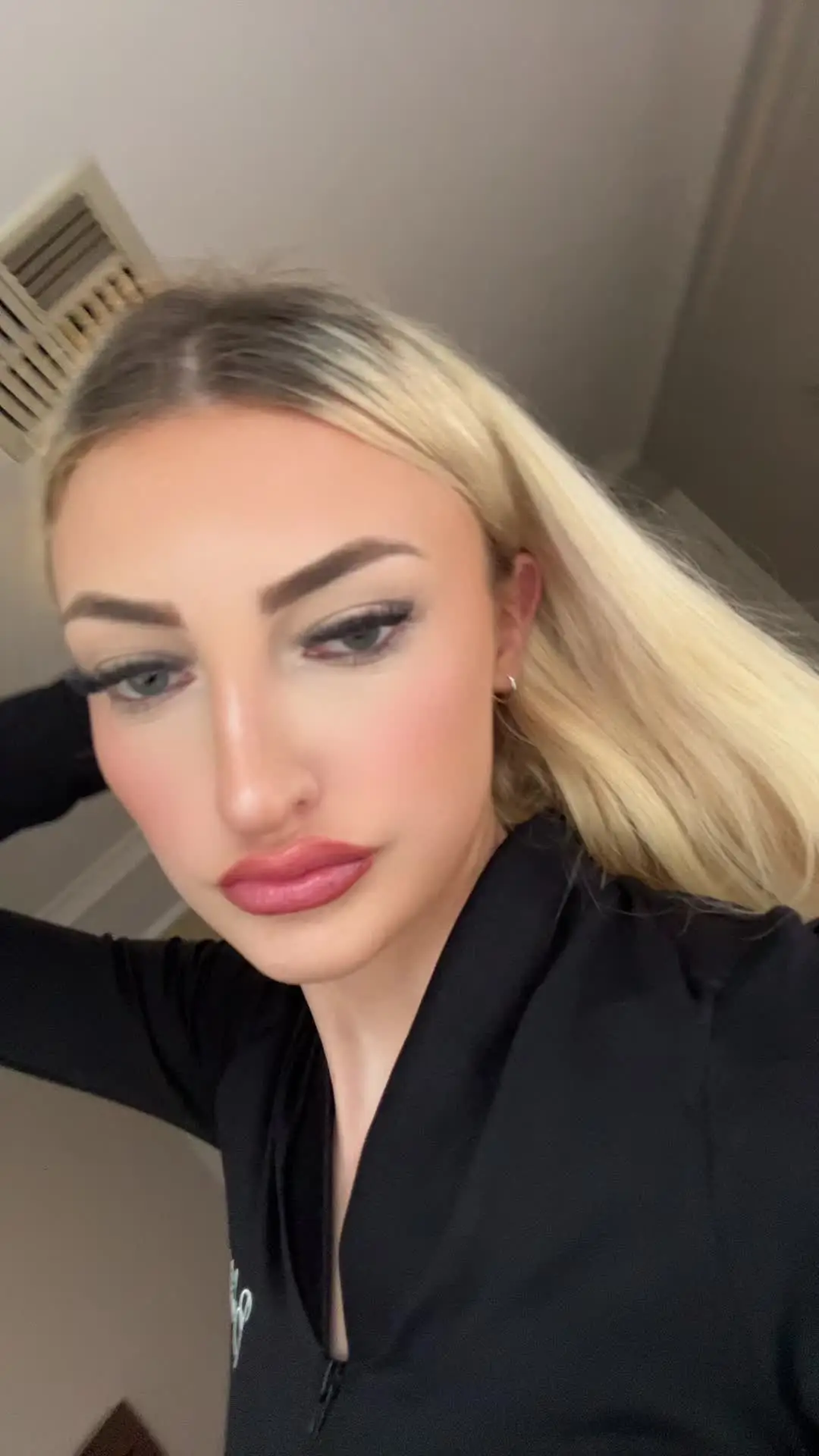 Tiktok post preview 3 from @blondebabe.xx