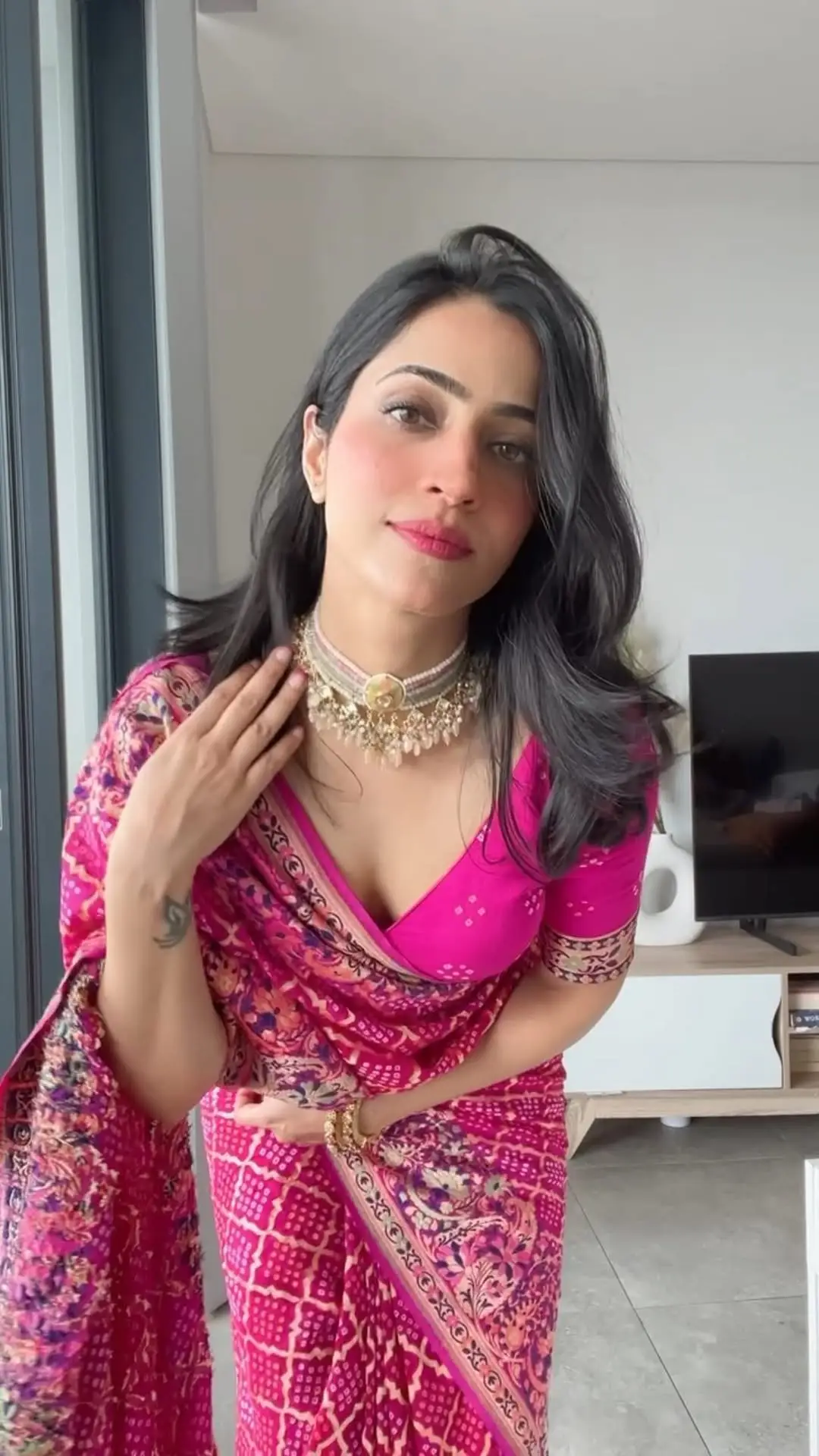 Instagram post preview 3 from srishtimigglani
