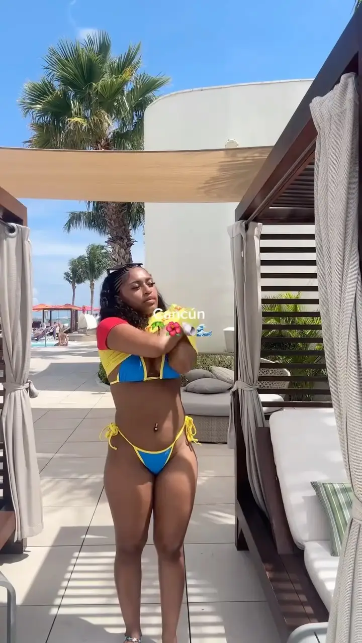 Instagram post preview 2 from mya.ashleee