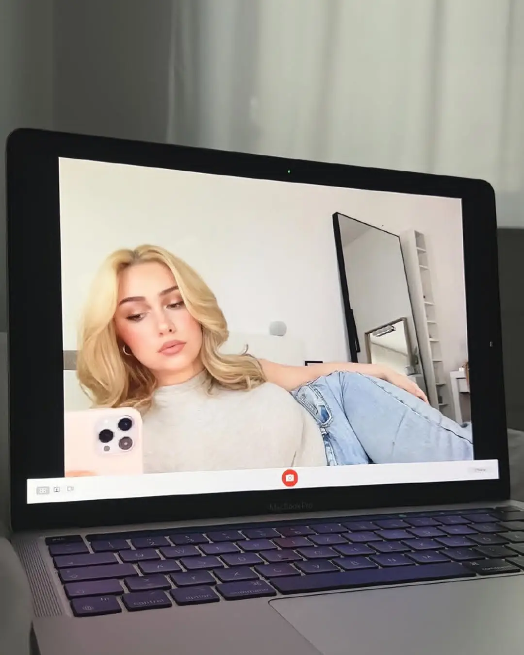 Instagram post preview 3 from kiara.mlz