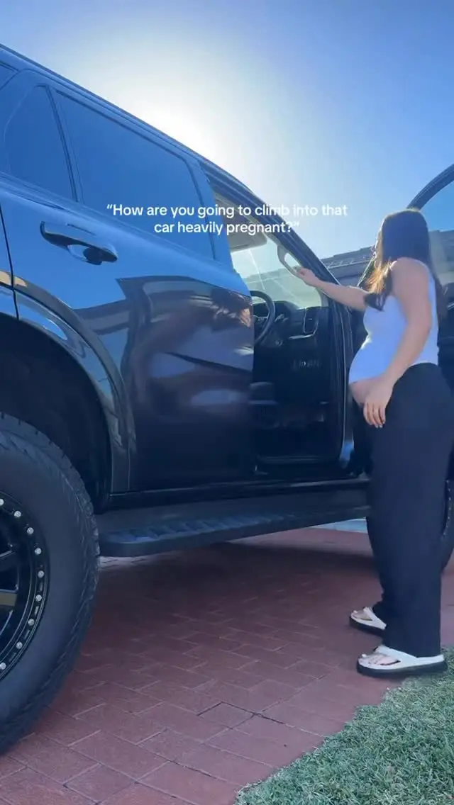 Instagram post preview 3 from jessicacasella_