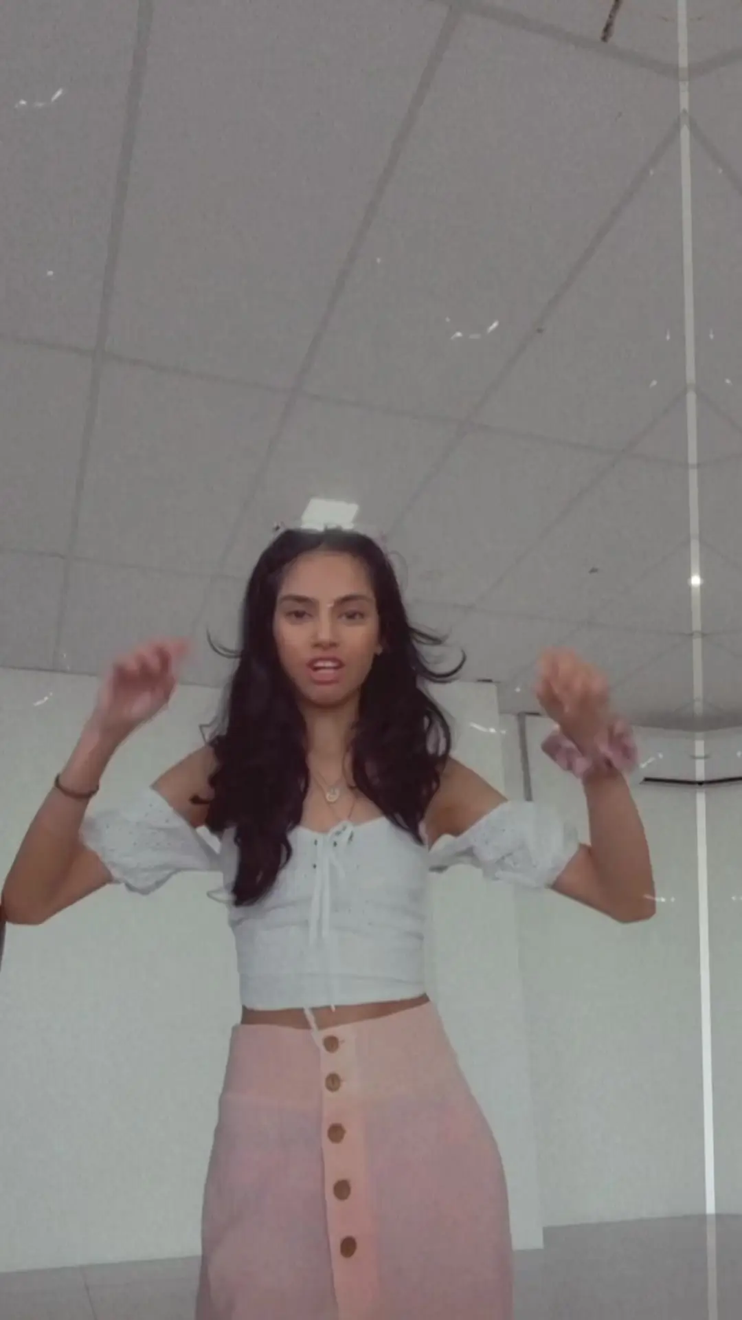 Tiktok post preview 2 from @karinahiralal
