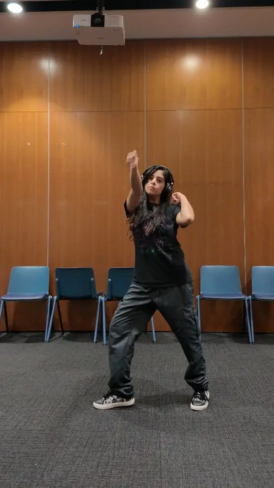 Instagram post preview 2 from dominojackdance