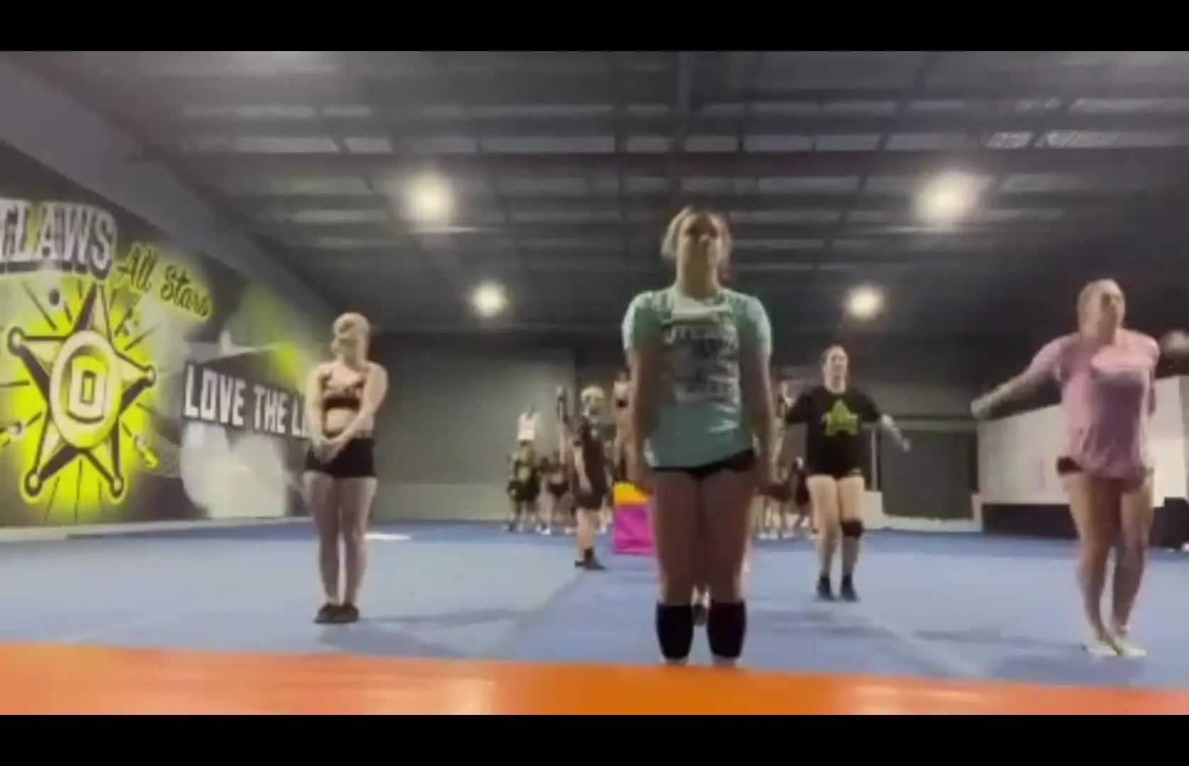 Tiktok post preview 2 from @simba_sarenyia