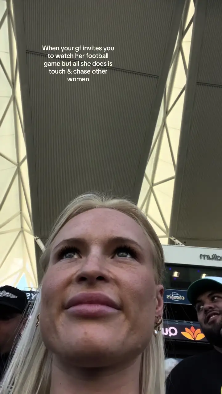 Tiktok post preview 3 from @happyholly_
