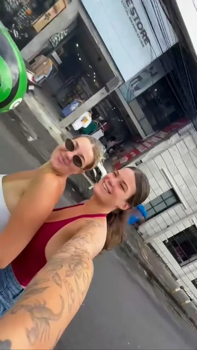 Instagram post preview 3 from elliespasevski