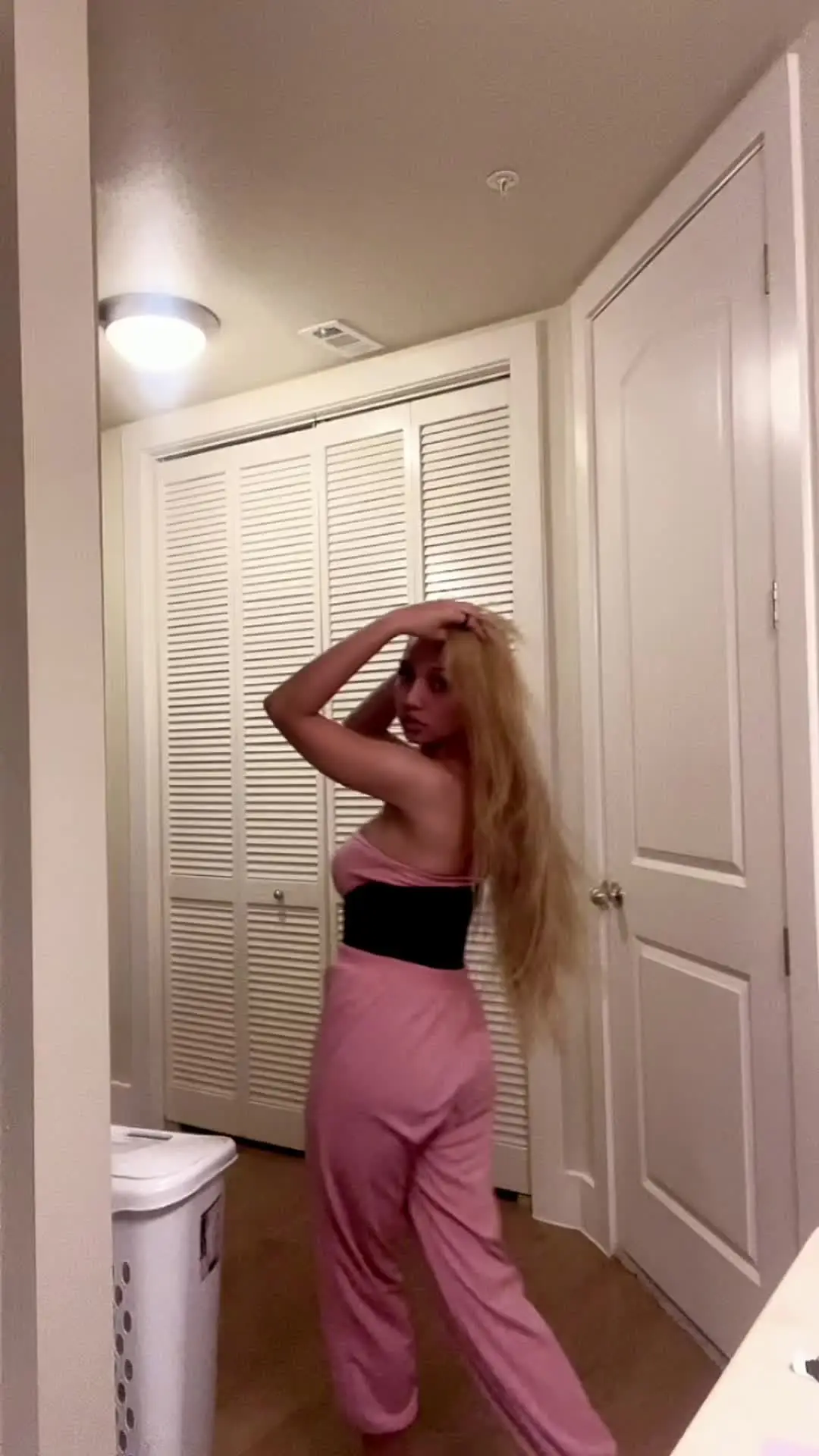 Tiktok post preview 2 from @ssswxyz