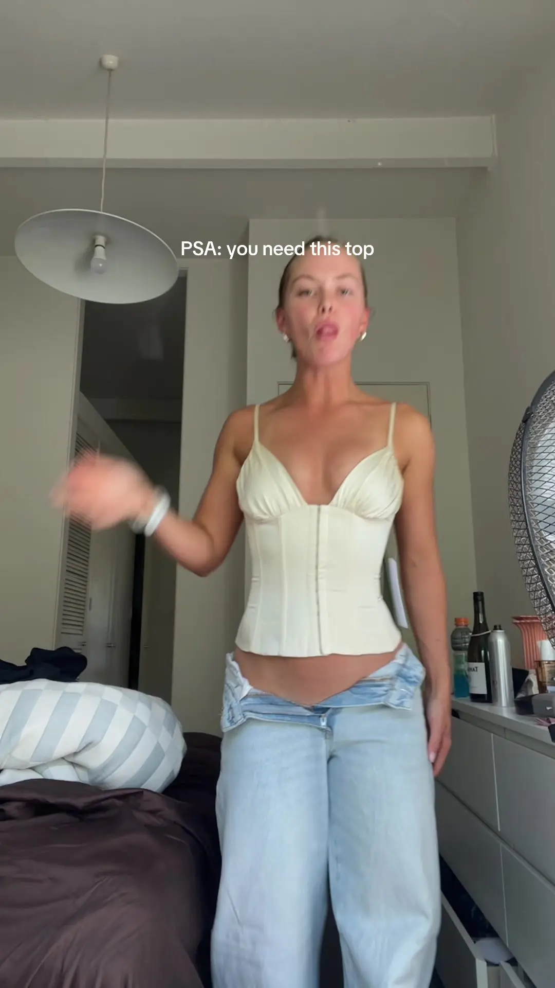 Tiktok post preview 2 from @livinbarryy