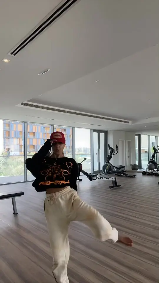 Tiktok post preview 3 from @yasvocals