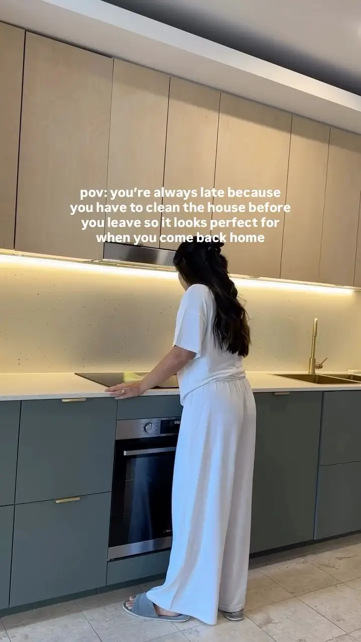 Instagram post preview 3 from sophiacalvi
