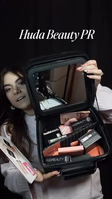 Instagram post preview 1 from prettyoddalayna