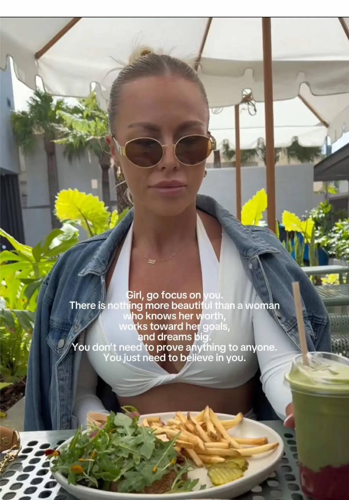 Tiktok post preview 2 from @indirosseee