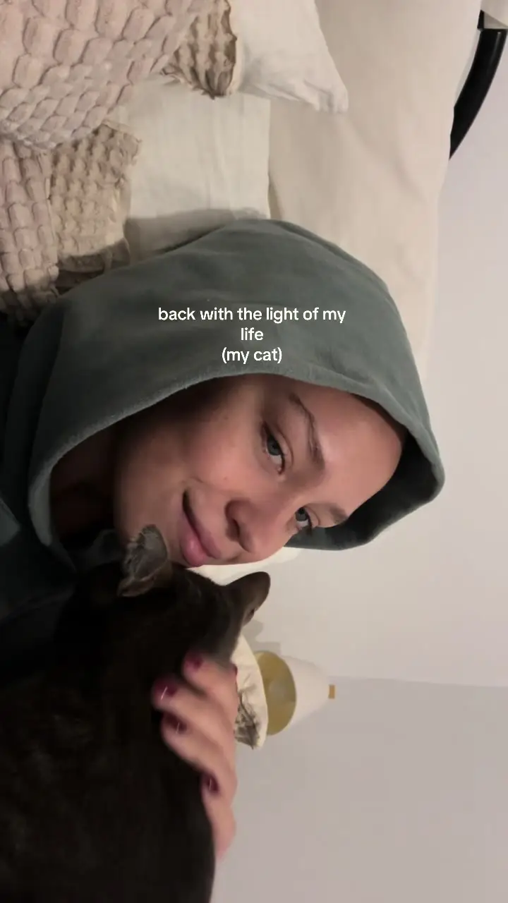 Tiktok post preview 3 from @elliewarmbrunn
