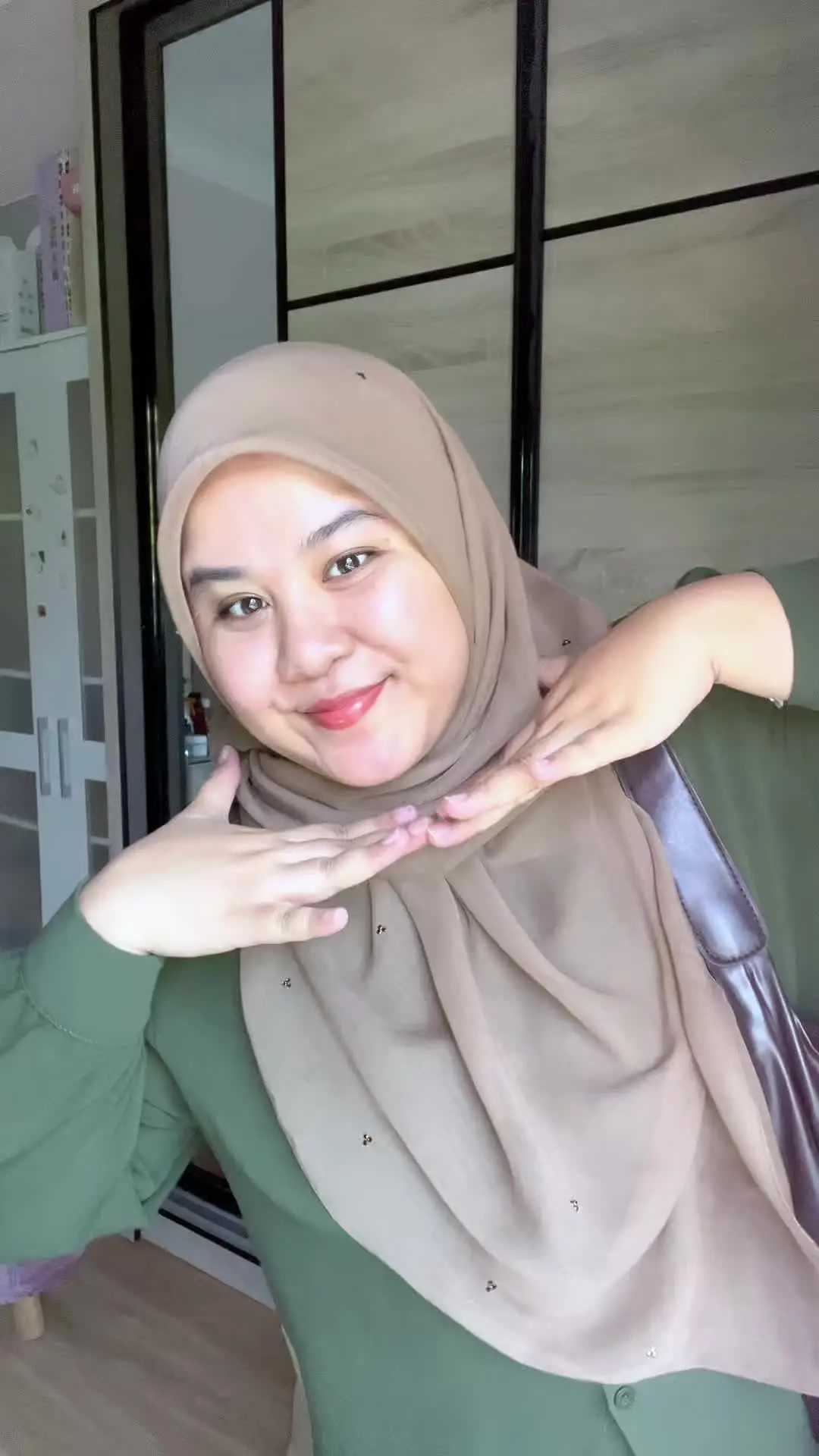 Tiktok post preview 3 from @nadhxrah