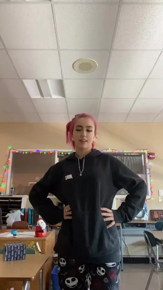 Tiktok post preview 3 from @manic.xd.panic