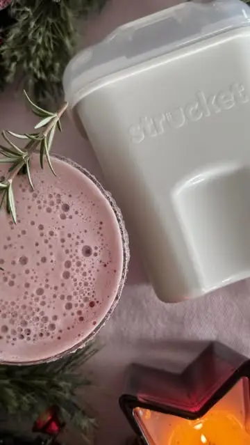 Instagram post preview 3 from lucyhyett_