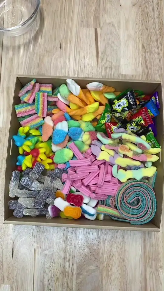 Tiktok post preview 2 from @sweettemptationscandybar